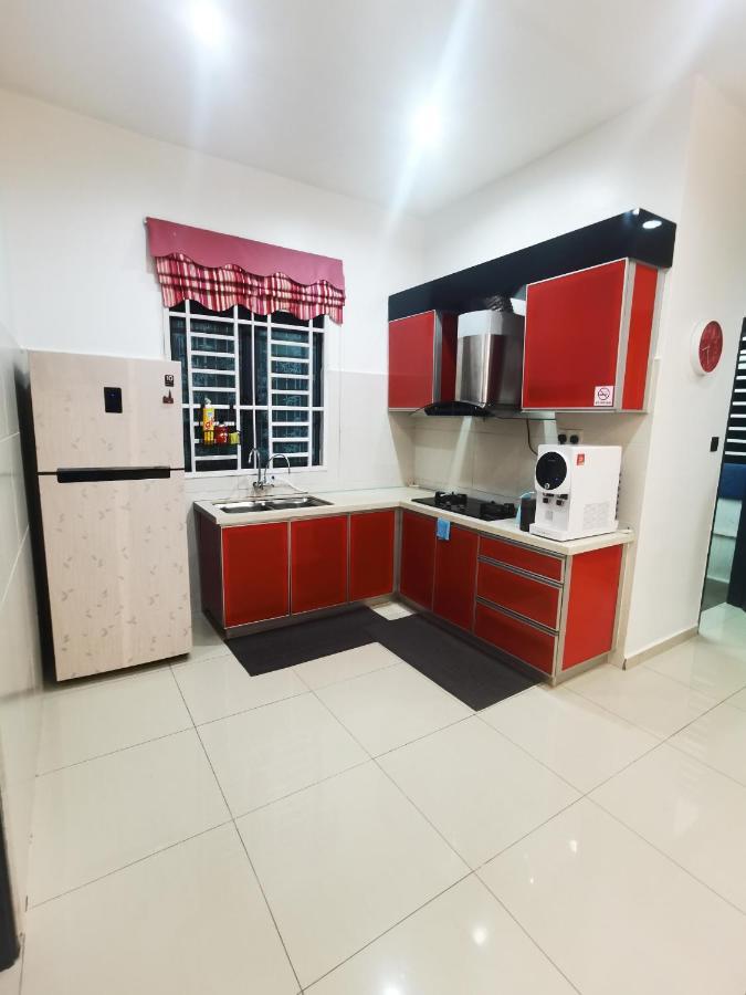 Bandar Melaka Family Bungalow Private Pool Bbq Wifi Netflix エクステリア 写真