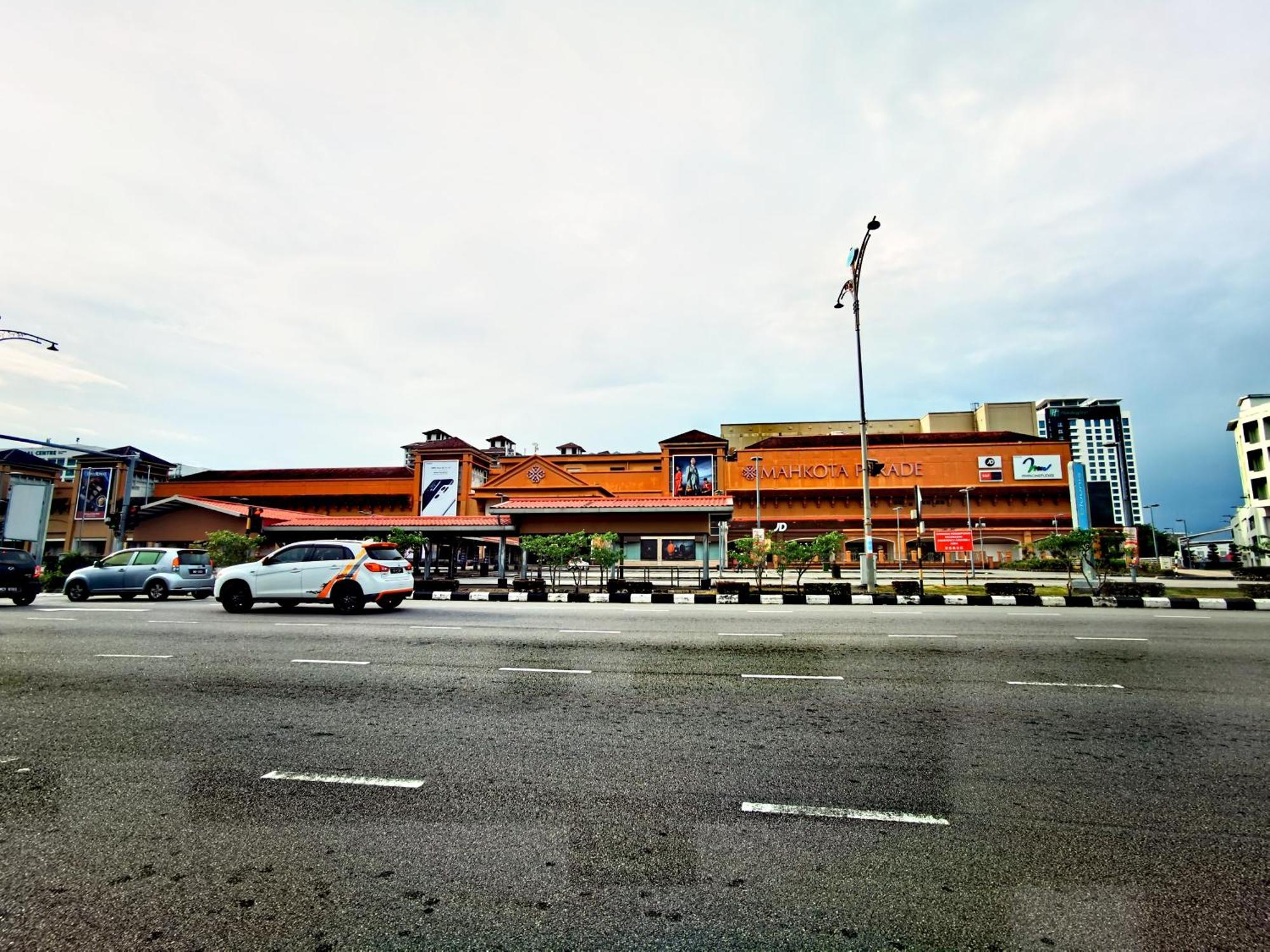 Bandar Melaka Family Bungalow Private Pool Bbq Wifi Netflix エクステリア 写真