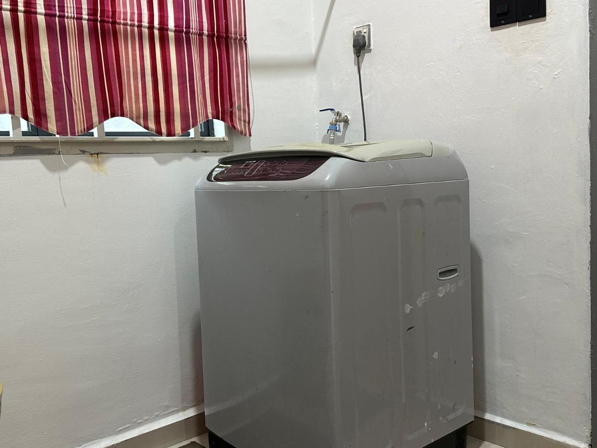 Bandar Melaka Family Bungalow Private Pool Bbq Wifi Netflix エクステリア 写真