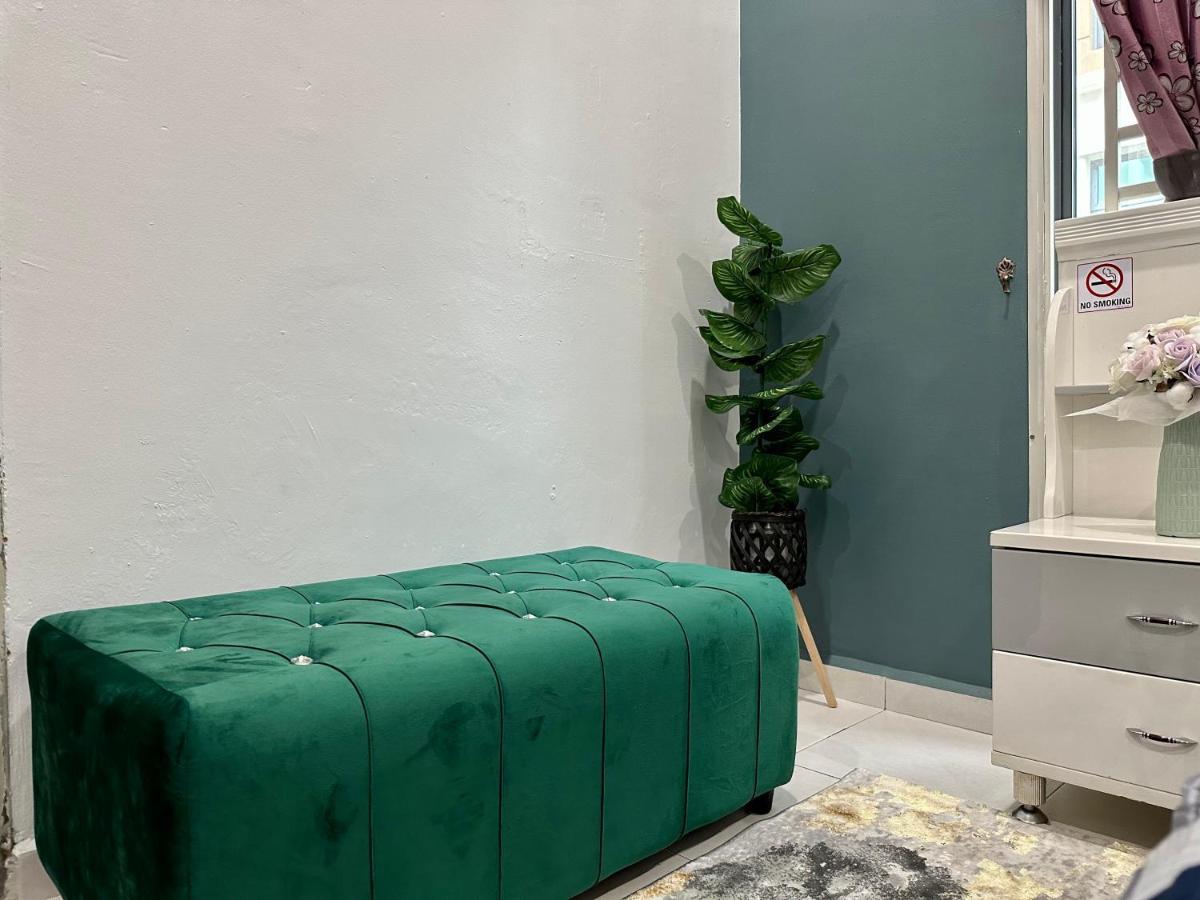 Bandar Melaka Family Bungalow Private Pool Bbq Wifi Netflix エクステリア 写真